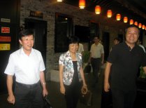 市藥監(jiān)局局長魏鵬程來我公司調(diào)研